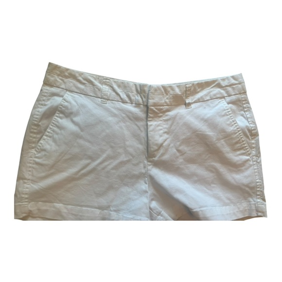 GAP Classic White Shorts Size 8 - Picture 2 of 7